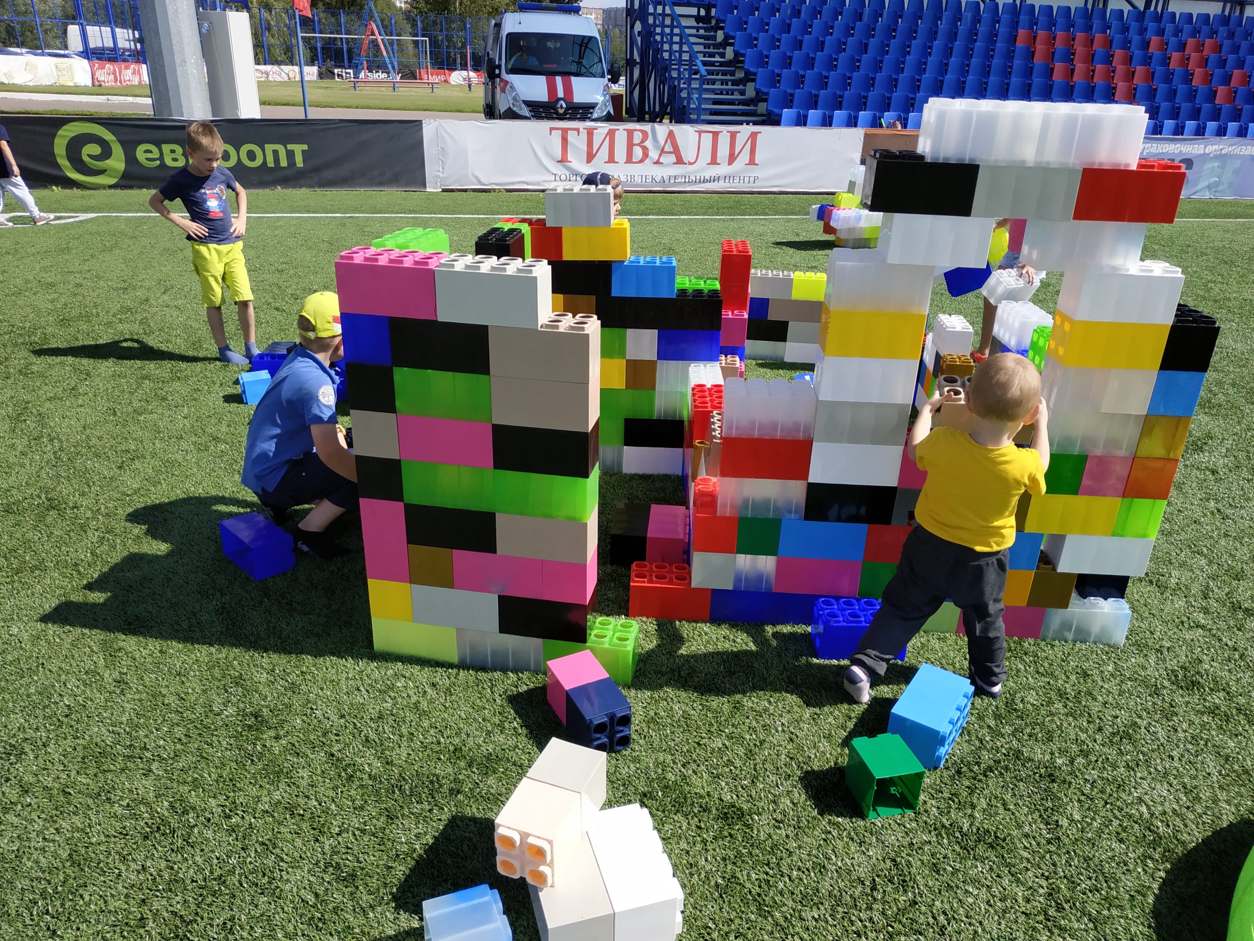 Аттракцион "Гигантский LEGO" — изображение 3
